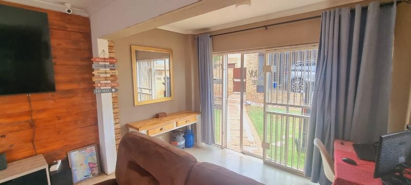 3 Bedroom Property for Sale in Albemarle Gauteng