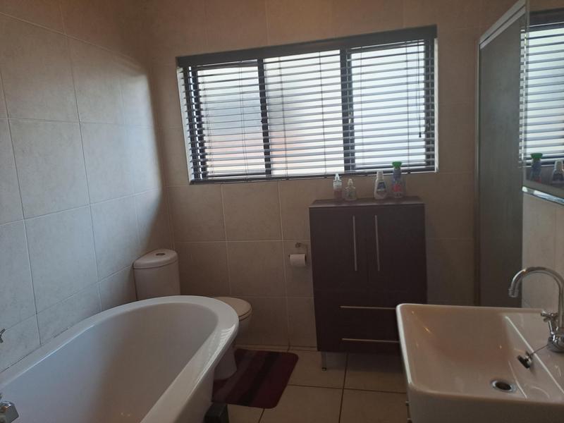 2 Bedroom Property for Sale in Solheim Gauteng