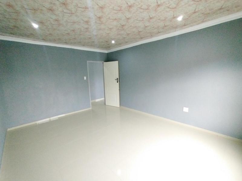 To Let 2 Bedroom Property for Rent in Erasmia Gauteng