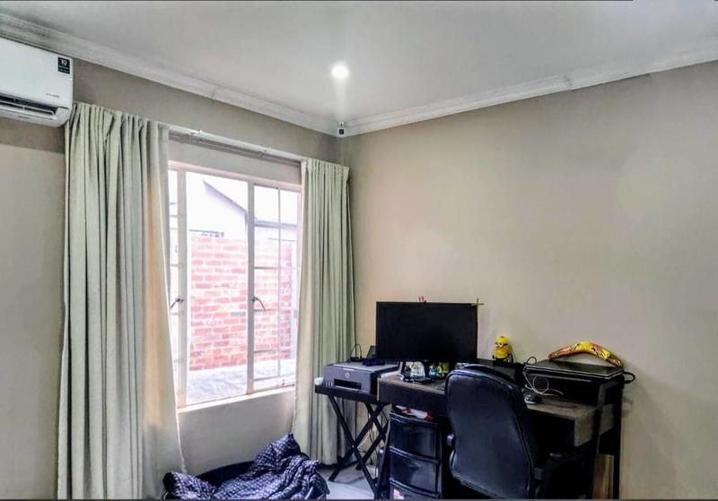 To Let 2 Bedroom Property for Rent in Montana Gauteng