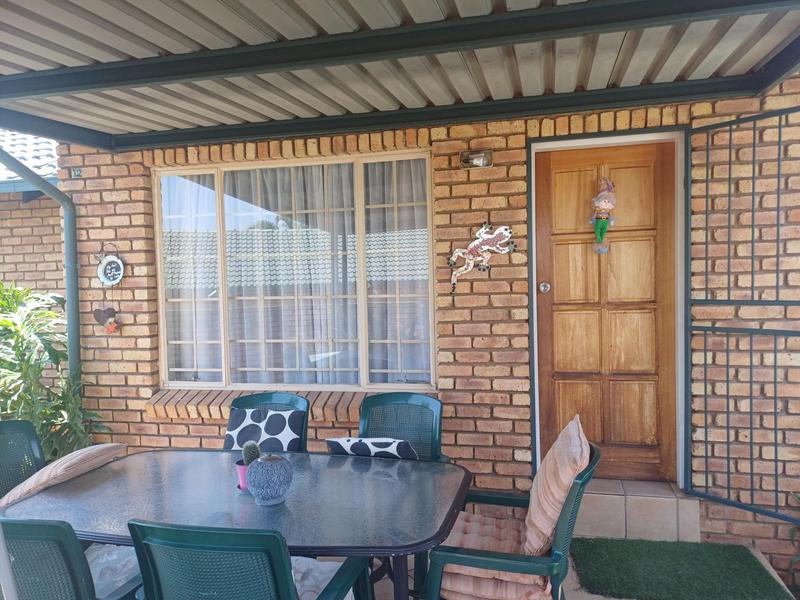 To Let 2 Bedroom Property for Rent in Amberfield Heights Gauteng