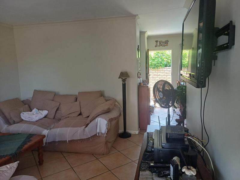 To Let 2 Bedroom Property for Rent in Amberfield Heights Gauteng