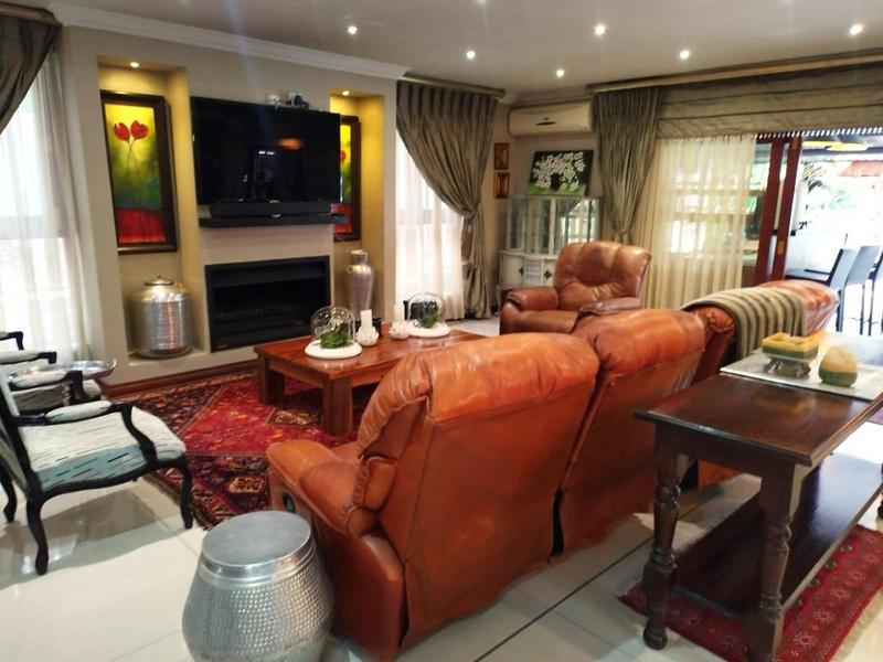 5 Bedroom Property for Sale in Featherbrooke Estate Gauteng