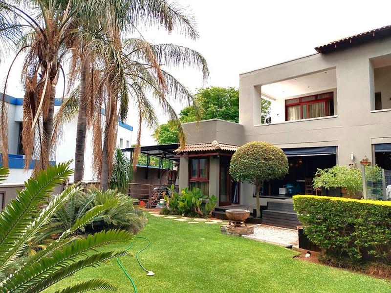 5 Bedroom Property for Sale in Featherbrooke Estate Gauteng