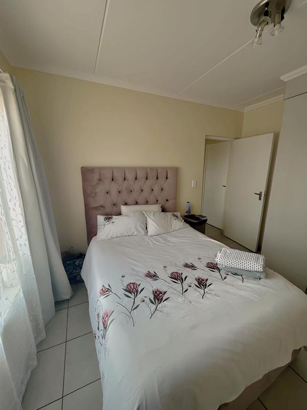 To Let 2 Bedroom Property for Rent in Beverley Gauteng