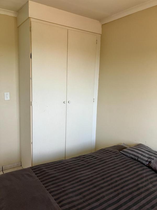 2 Bedroom Property for Sale in Die Hoewes Gauteng