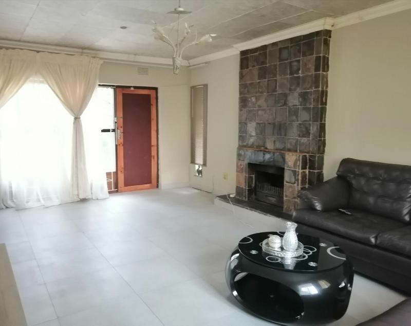 To Let 2 Bedroom Property for Rent in Birch Acres Gauteng