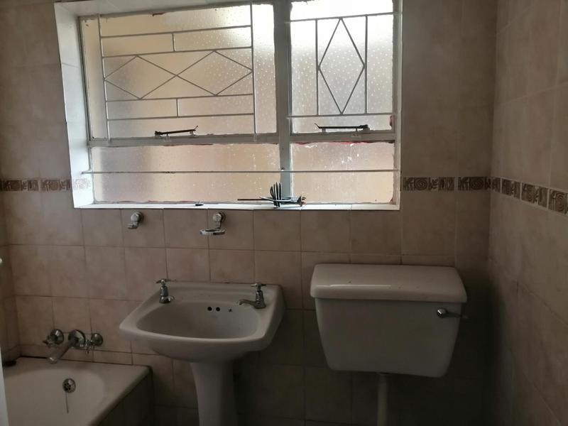 To Let 2 Bedroom Property for Rent in Birch Acres Gauteng