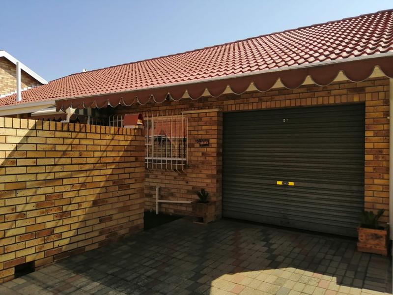 To Let 2 Bedroom Property for Rent in Strubenvale Gauteng