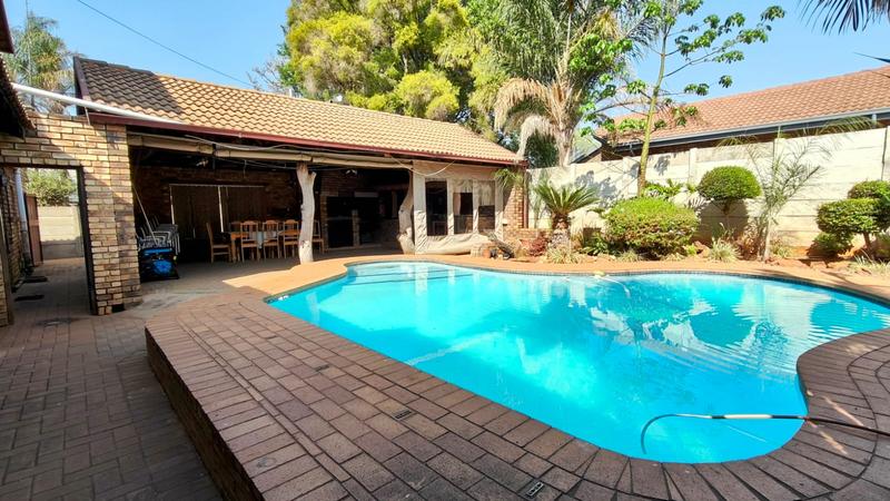 4 Bedroom Property for Sale in Doornpoort Gauteng