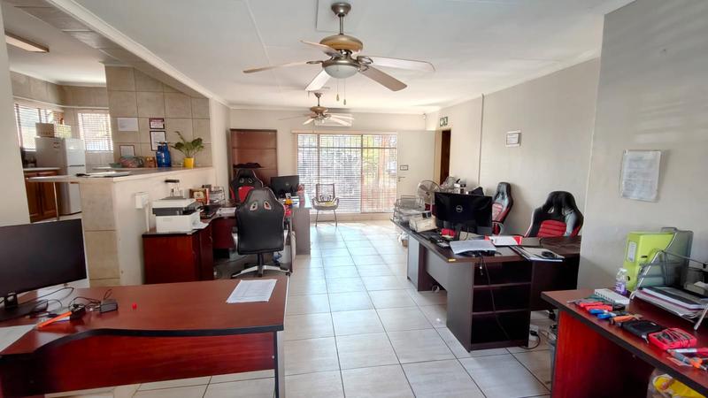 4 Bedroom Property for Sale in Doornpoort Gauteng