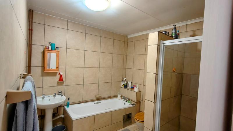 4 Bedroom Property for Sale in Doornpoort Gauteng