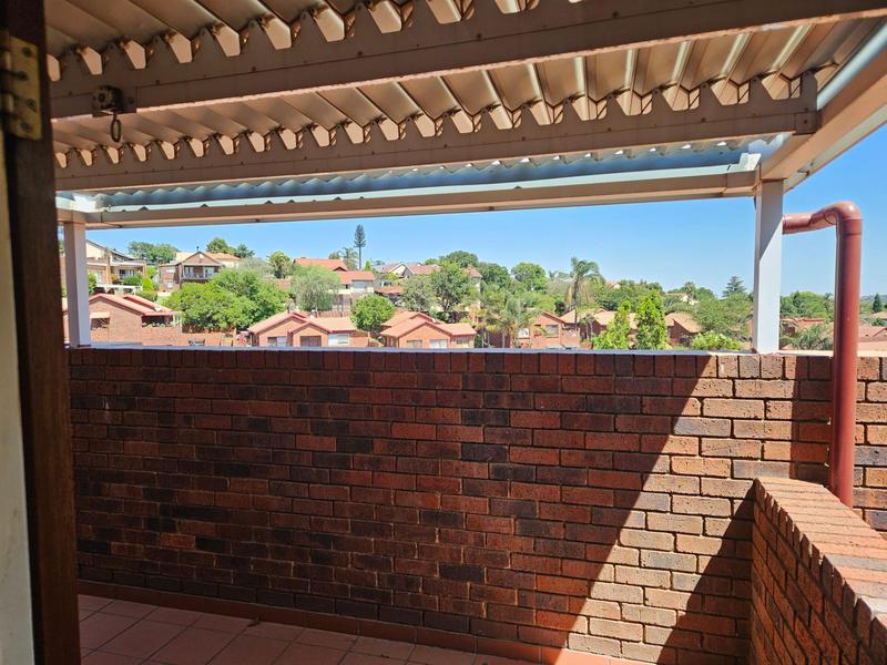 2 Bedroom Property for Sale in Wilro Park Gauteng