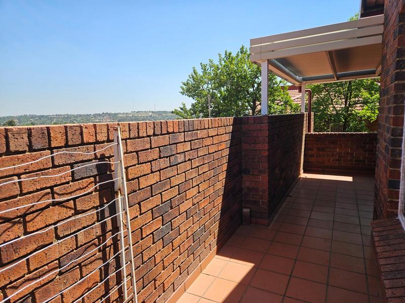 2 Bedroom Property for Sale in Wilro Park Gauteng