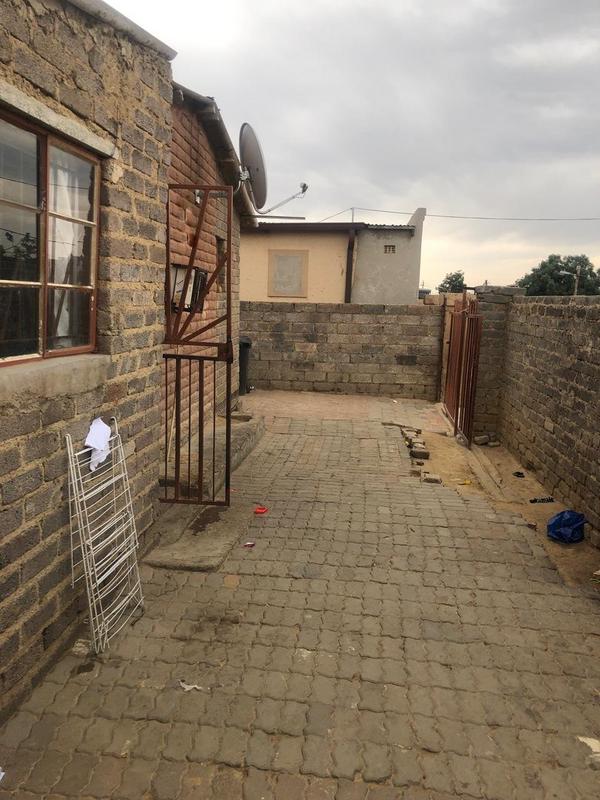 2 Bedroom Property for Sale in Cosmo City Gauteng