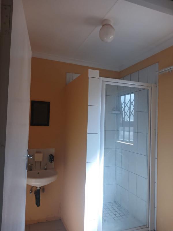 To Let 1 Bedroom Property for Rent in Windmill Park Gauteng