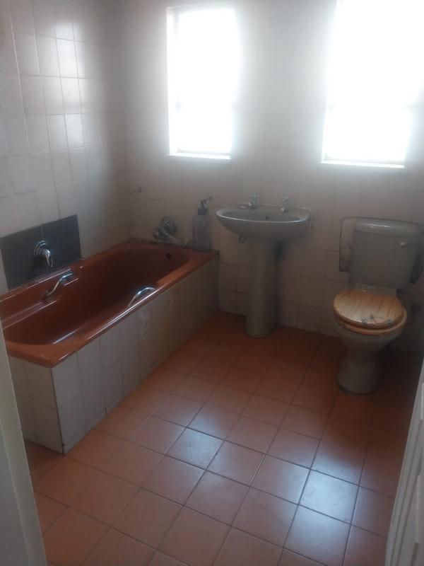 To Let 5 Bedroom Property for Rent in Leondale Gauteng