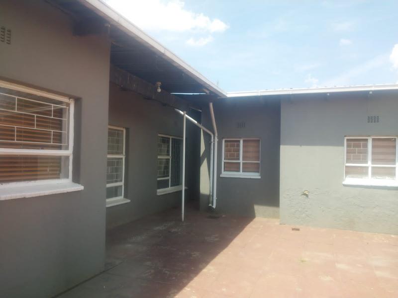 To Let 5 Bedroom Property for Rent in Leondale Gauteng