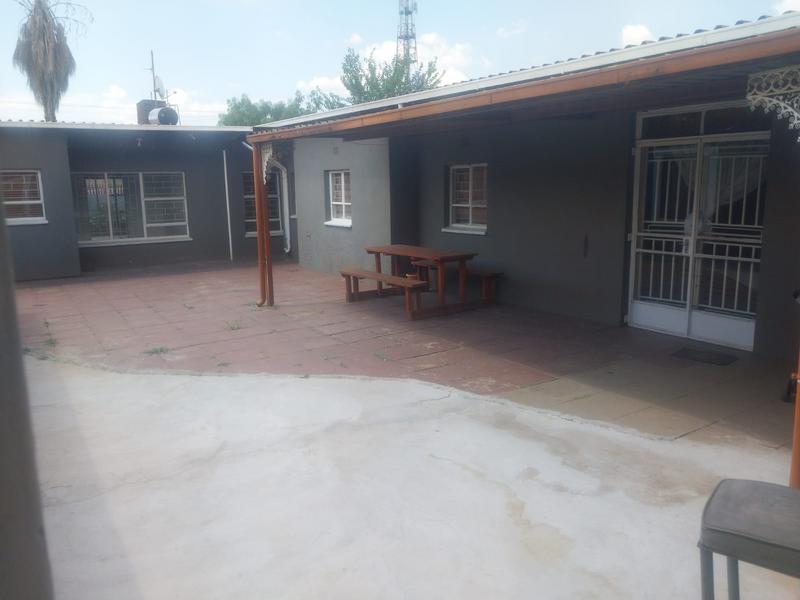 To Let 5 Bedroom Property for Rent in Leondale Gauteng