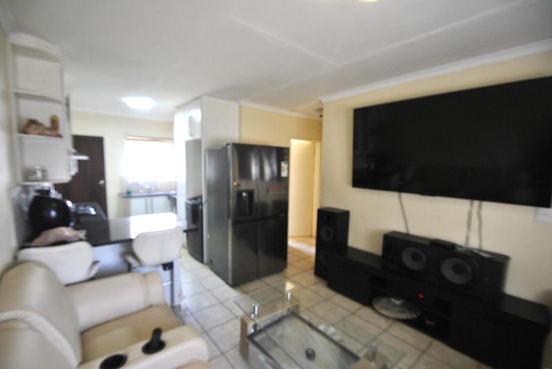 2 Bedroom Property for Sale in Dawn Park Gauteng