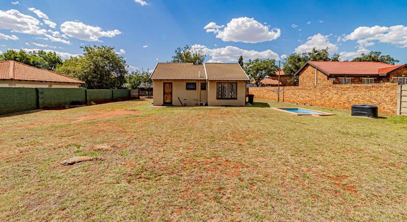 3 Bedroom Property for Sale in Dawn Park Gauteng