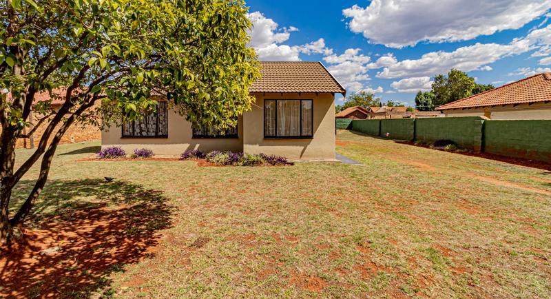 3 Bedroom Property for Sale in Dawn Park Gauteng