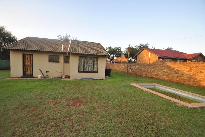 3 Bedroom Property for Sale in Dawn Park Gauteng