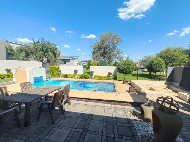 4 Bedroom Property for Sale in Midstream Ridge Gauteng