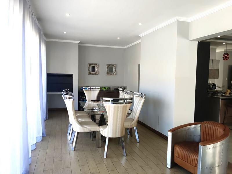 4 Bedroom Property for Sale in Midstream Ridge Gauteng