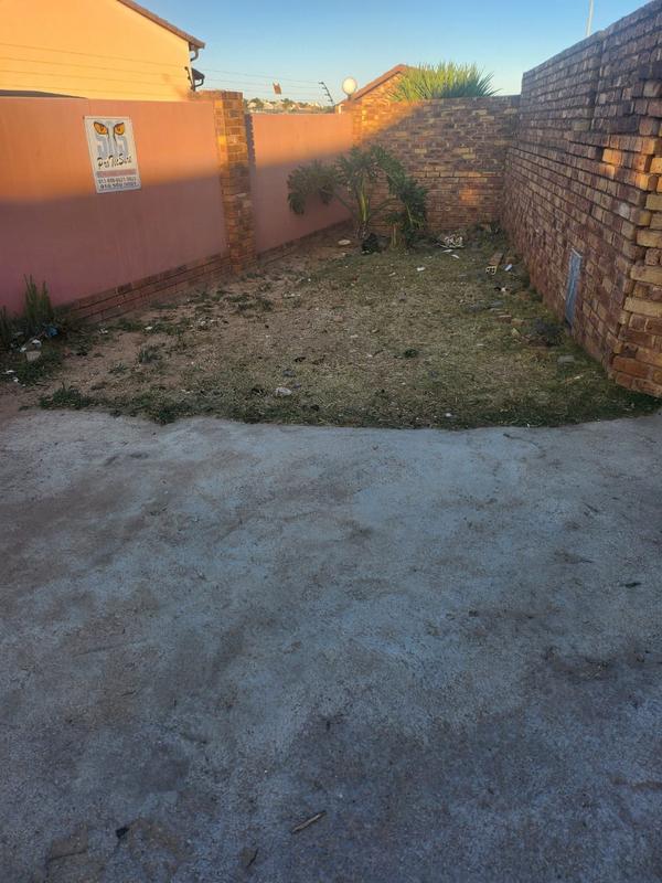 To Let 2 Bedroom Property for Rent in Mondeor Gauteng