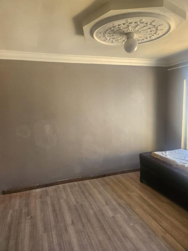 To Let 2 Bedroom Property for Rent in Mondeor Gauteng