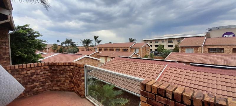 2 Bedroom Property for Sale in Zwartkop Ext 7 Gauteng