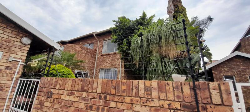 2 Bedroom Property for Sale in Zwartkop Ext 7 Gauteng