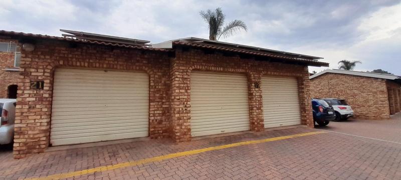 2 Bedroom Property for Sale in Zwartkop Ext 7 Gauteng