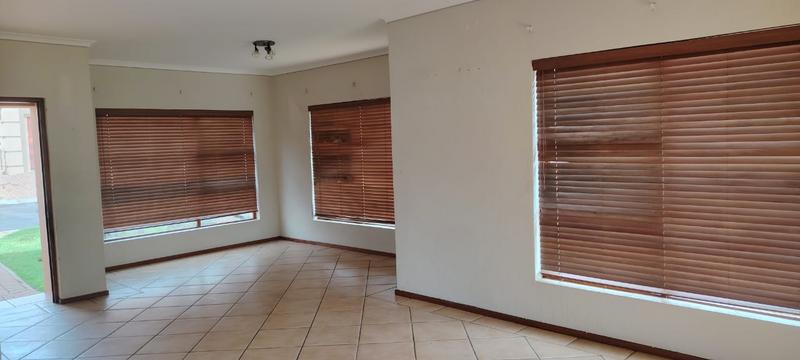 To Let 3 Bedroom Property for Rent in Noordheuwel Gauteng