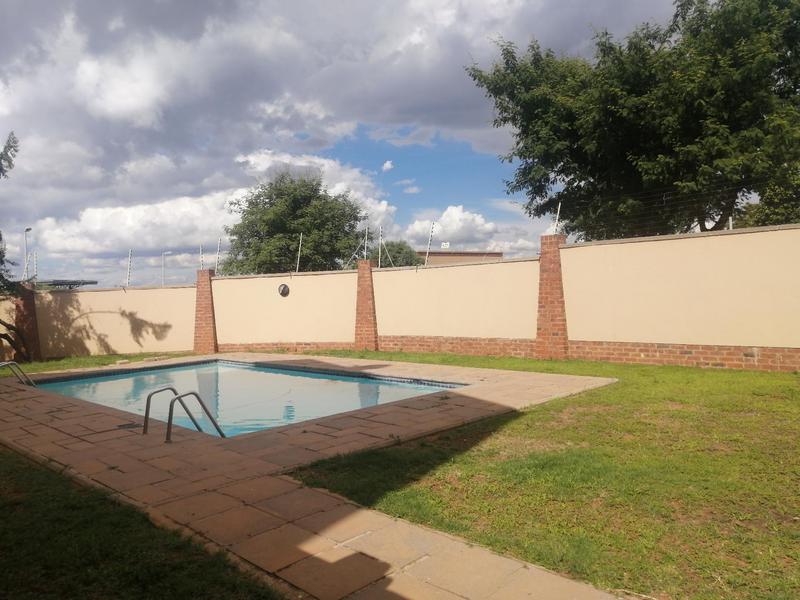 To Let 1 Bedroom Property for Rent in Halfway Gardens Gauteng