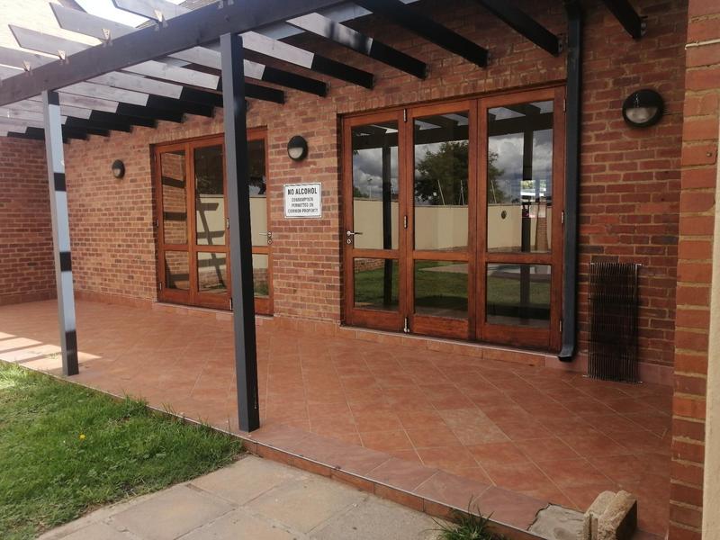 To Let 1 Bedroom Property for Rent in Halfway Gardens Gauteng