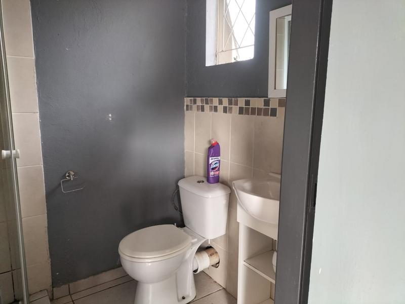 To Let 1 Bedroom Property for Rent in Birch Acres Gauteng