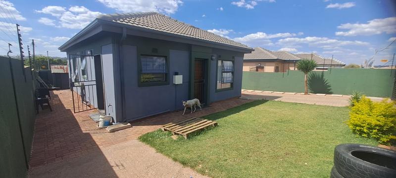 To Let 3 Bedroom Property for Rent in Witpoortjie Gauteng