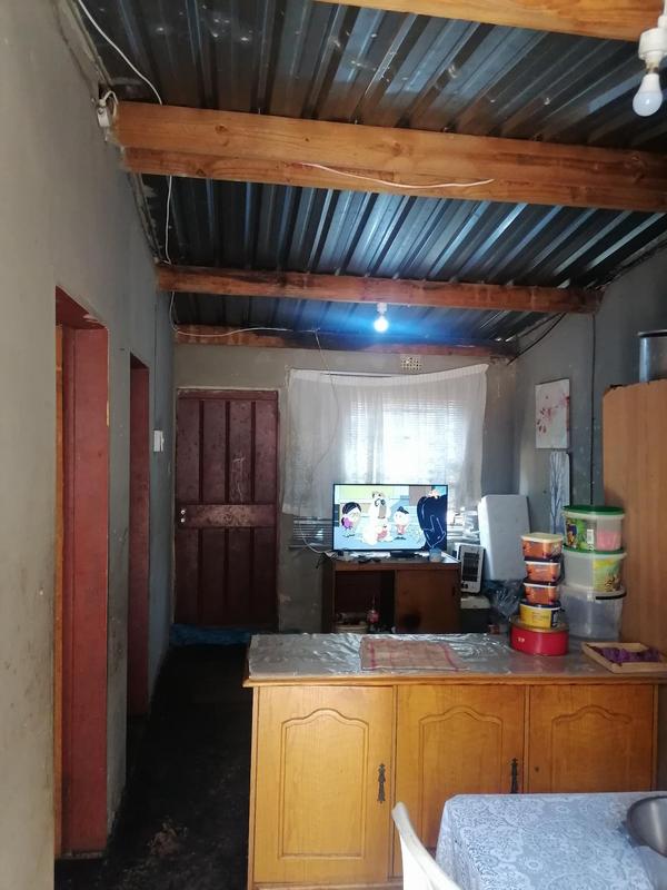 2 Bedroom Property for Sale in Zonkezizwe Gauteng