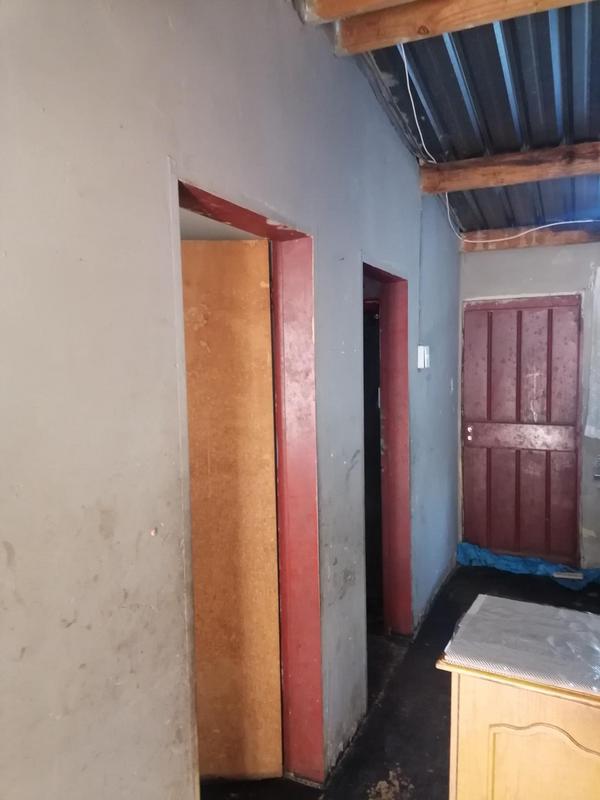 2 Bedroom Property for Sale in Zonkezizwe Gauteng