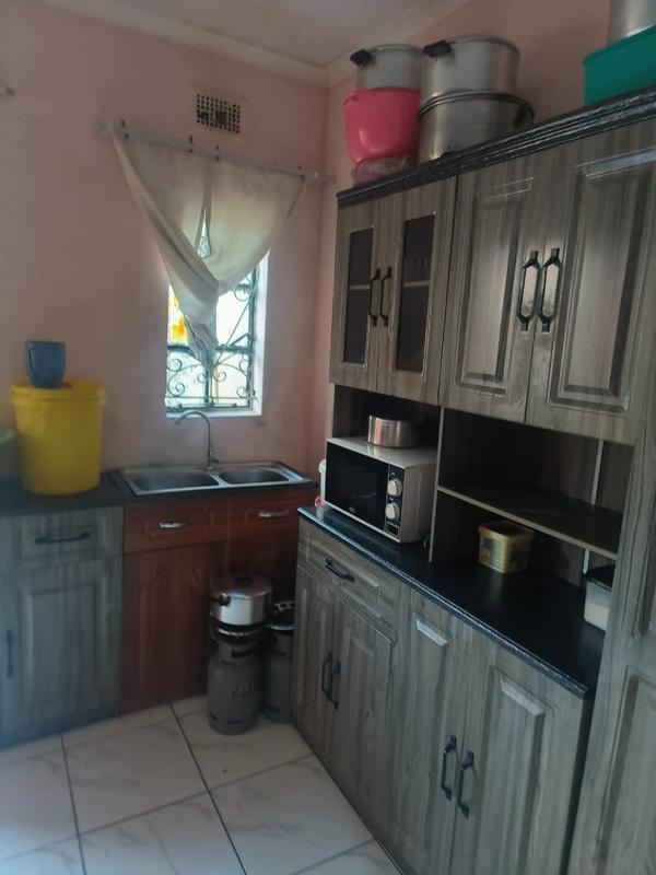 2 Bedroom Property for Sale in Meadowlands Gauteng