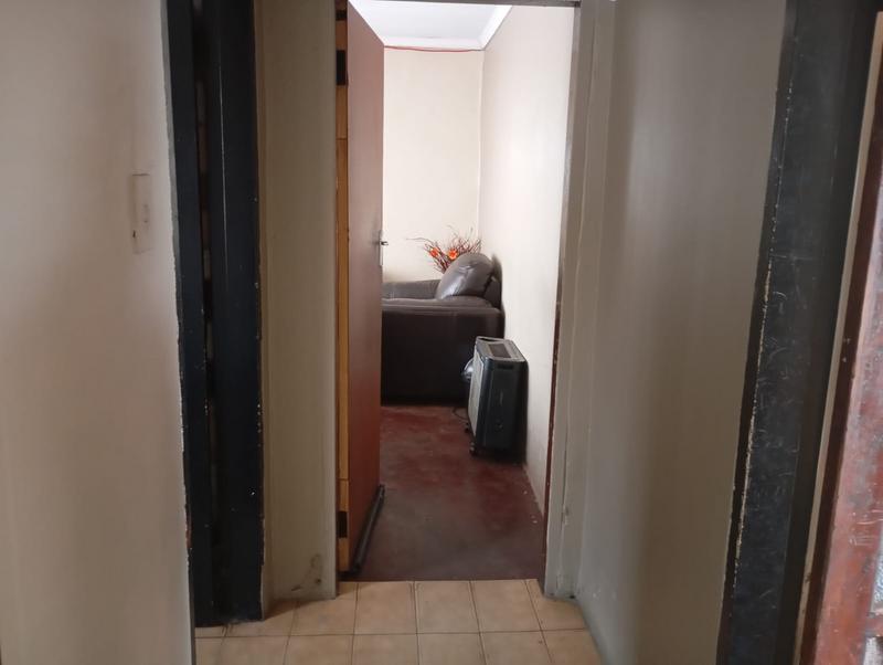 2 Bedroom Property for Sale in Meadowlands Gauteng