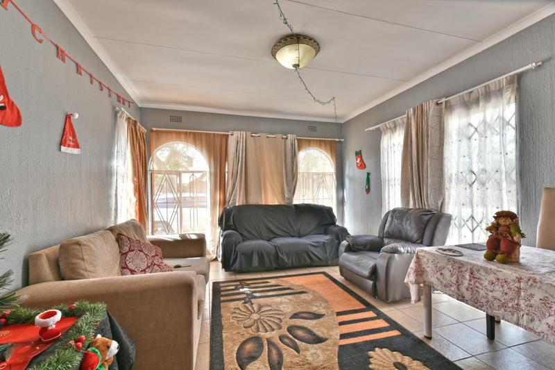 4 Bedroom Property for Sale in Brackenhurst Gauteng