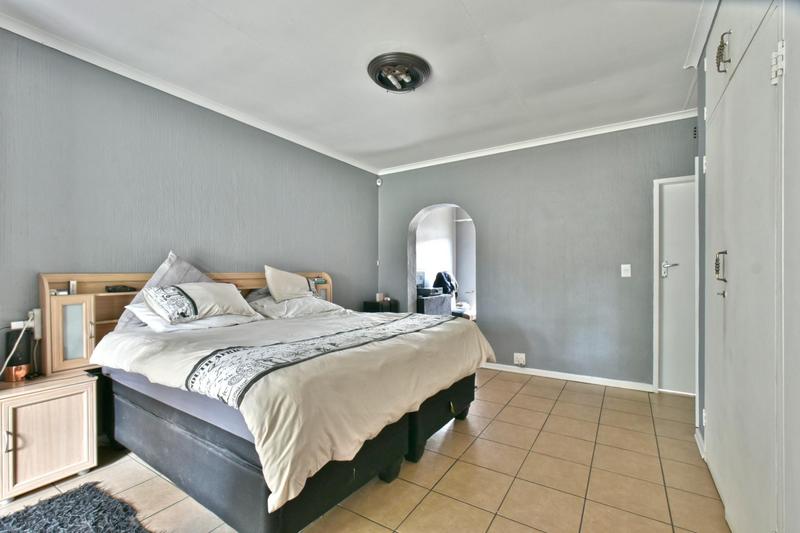 4 Bedroom Property for Sale in Brackenhurst Gauteng