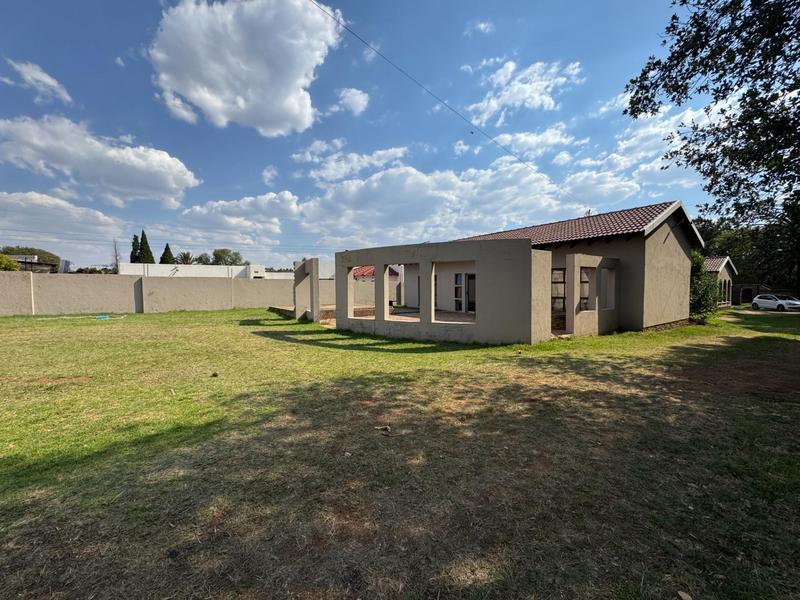 4 Bedroom Property for Sale in Brackenhurst Gauteng