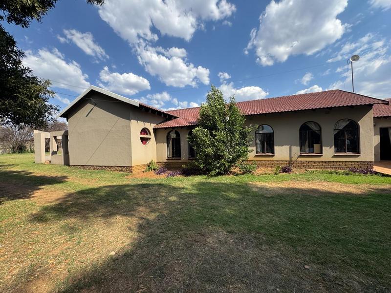 4 Bedroom Property for Sale in Brackenhurst Gauteng