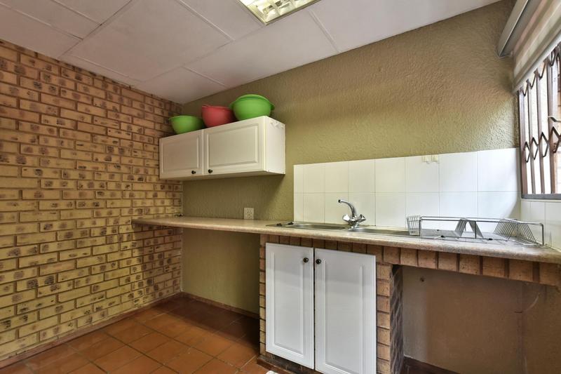 4 Bedroom Property for Sale in Glenvista Gauteng