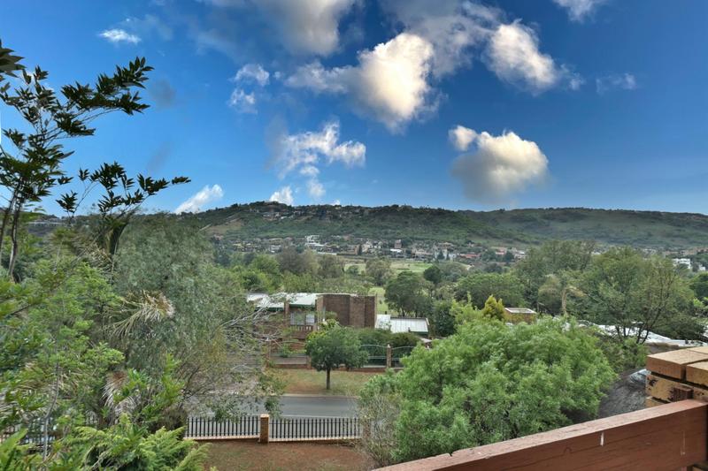 4 Bedroom Property for Sale in Glenvista Gauteng