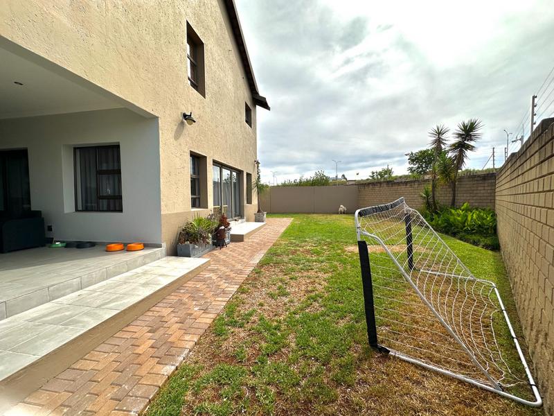 3 Bedroom Property for Sale in Midstream Estate Gauteng